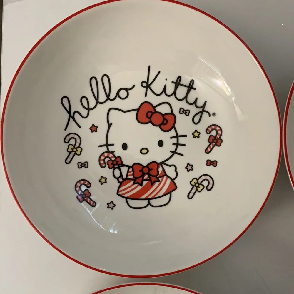 Christmas Hello Kitty Bowls Bundle Set. Brand New. - Picture 2 of 5